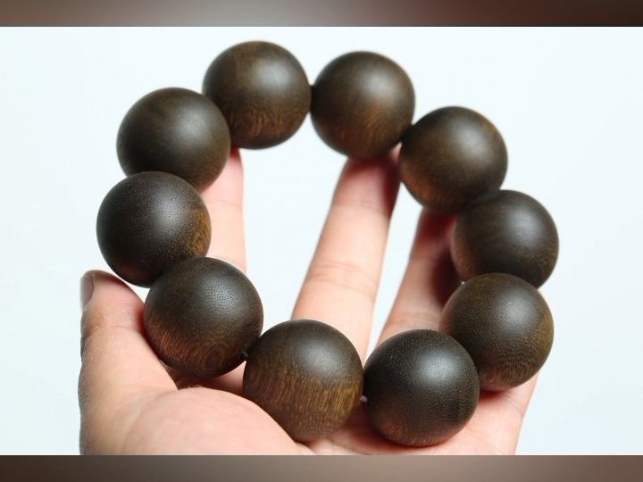 天然野生文莱沉香手串佛珠单圈 7800