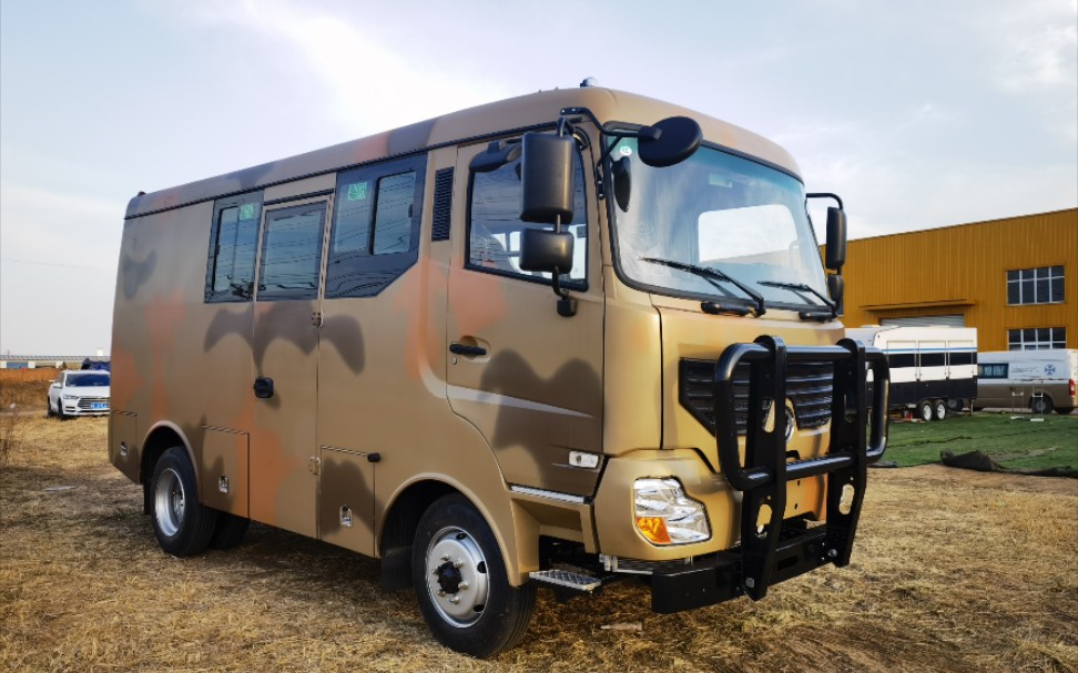 东风挑战者后盲窗版,迷彩色横床布局来了