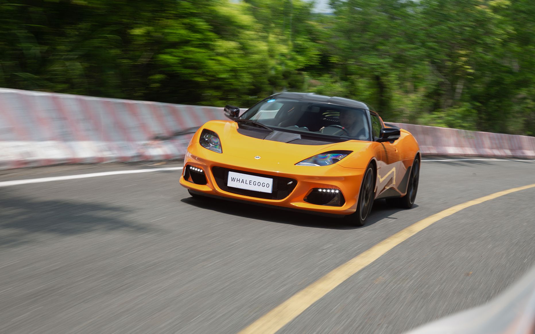 什么车开着能让人从头笑到尾答案是它路特斯evoragt410sport