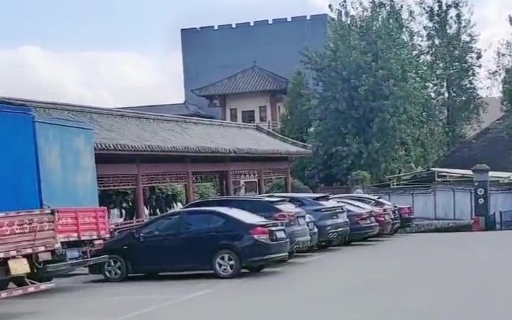 [图]【横店群演】回到古代当赘婿是一种什么体验？