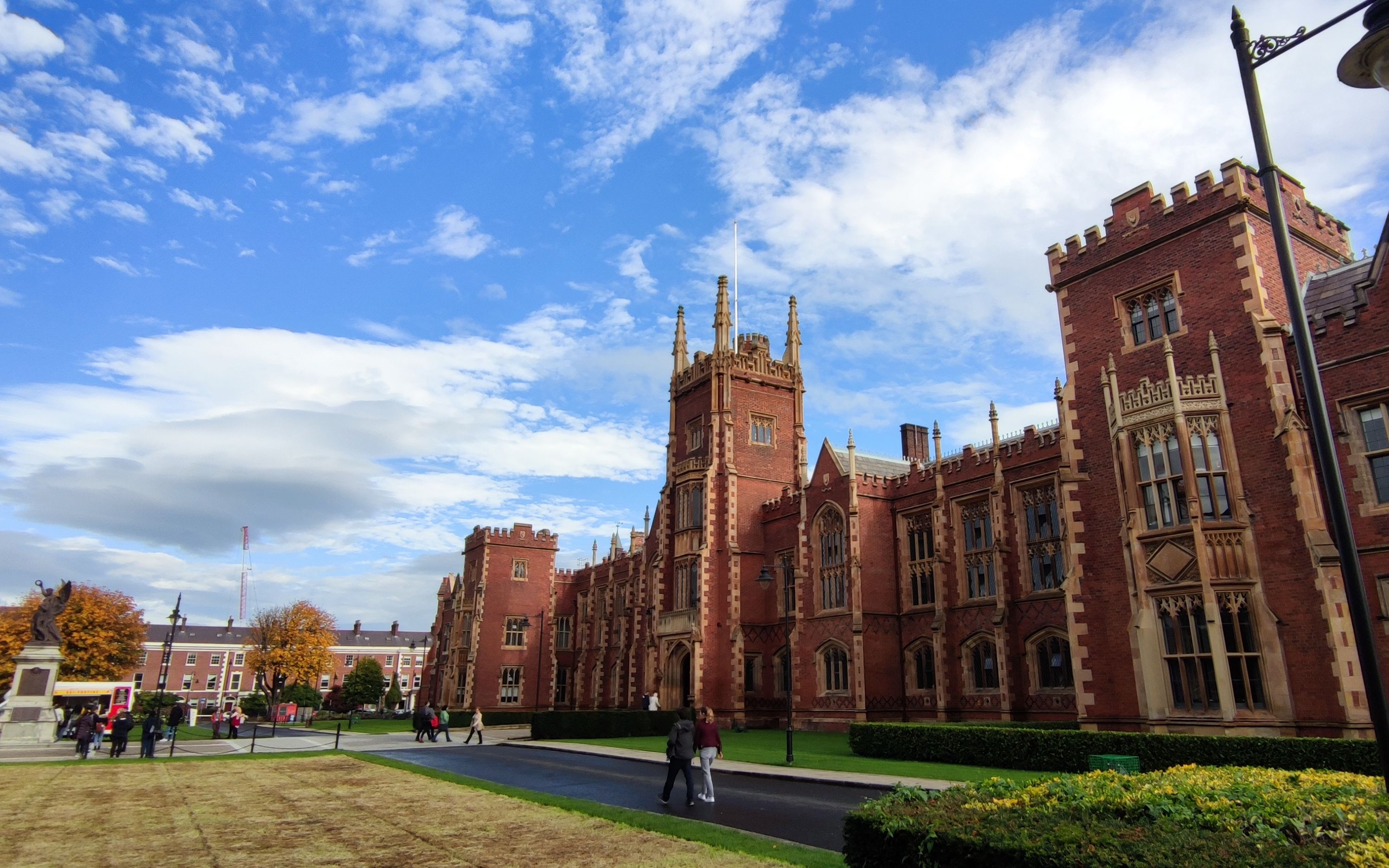 qub | china charter英国女王大学包机 202109