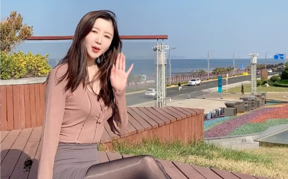 测评30d水光马油袜,美绝了,快叫你女朋友穿给你看