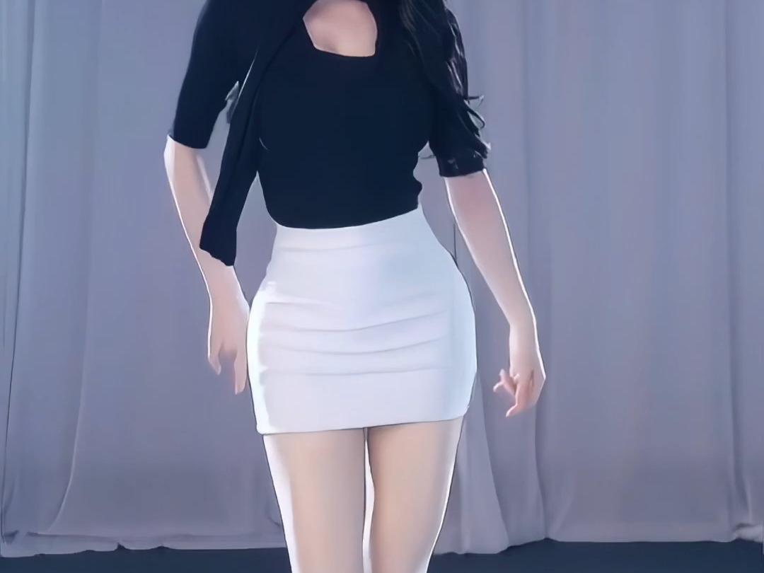 坏空空 白色包臀裙