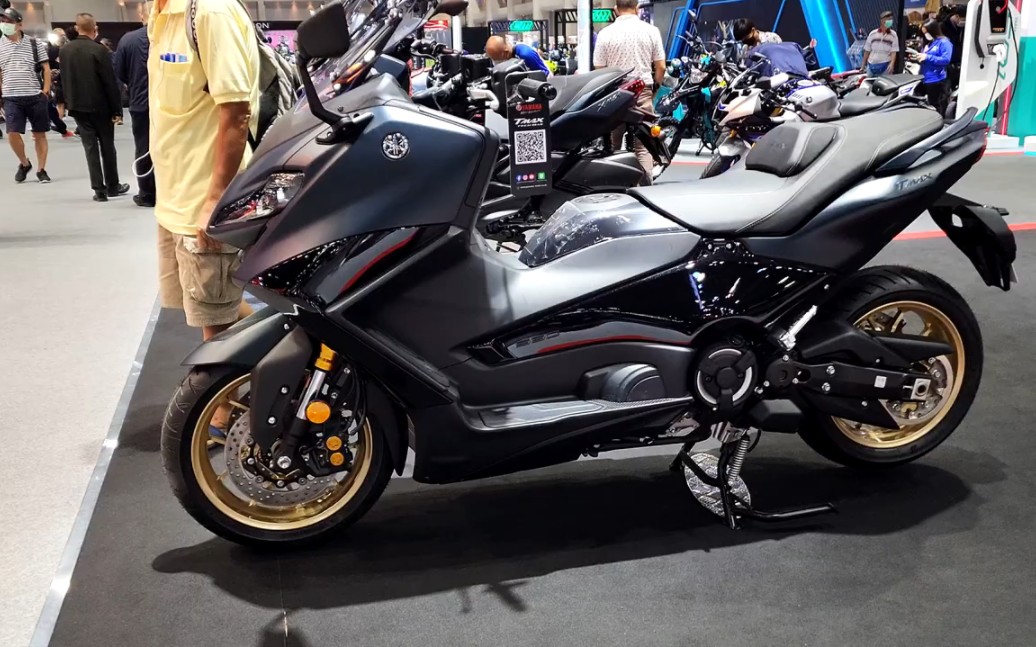 新款 2023 雅马哈 tmax tech max