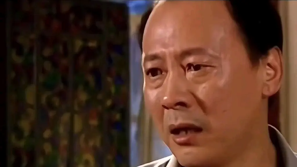 不羡鸳鸯不羡仙 羡慕侯总每一天#侯总的春天 #侯天来 #名场面 #家庭帝位_哔哩哔哩_bilibili