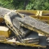 铁路道床石渣的清理，看看铁路清筛车是如何工作的。