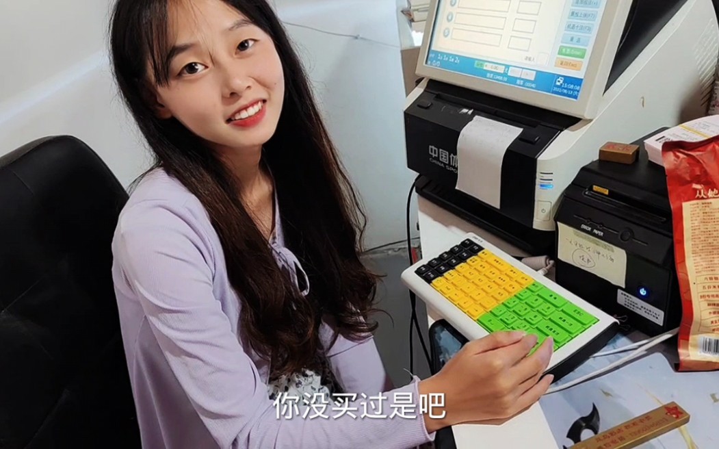 意大利扳回一球，迪馬爾科傳中坎比亞索門前搶點打進