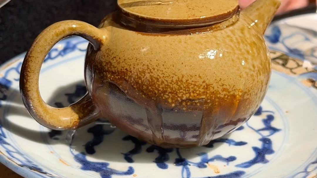 这款06年的老忙肺古树茶,越喝越喜欢.