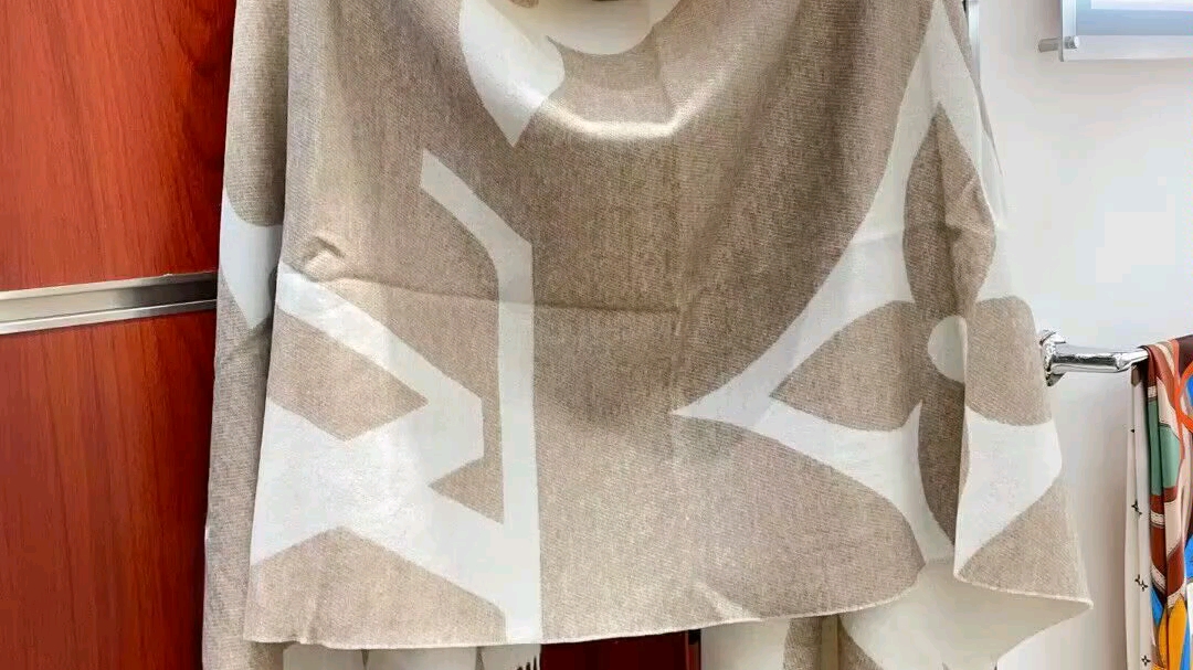 香奈儿高仿衣服什么价格(香奈儿高仿衣服什么价格啊)-第2张图片-鞋城号
