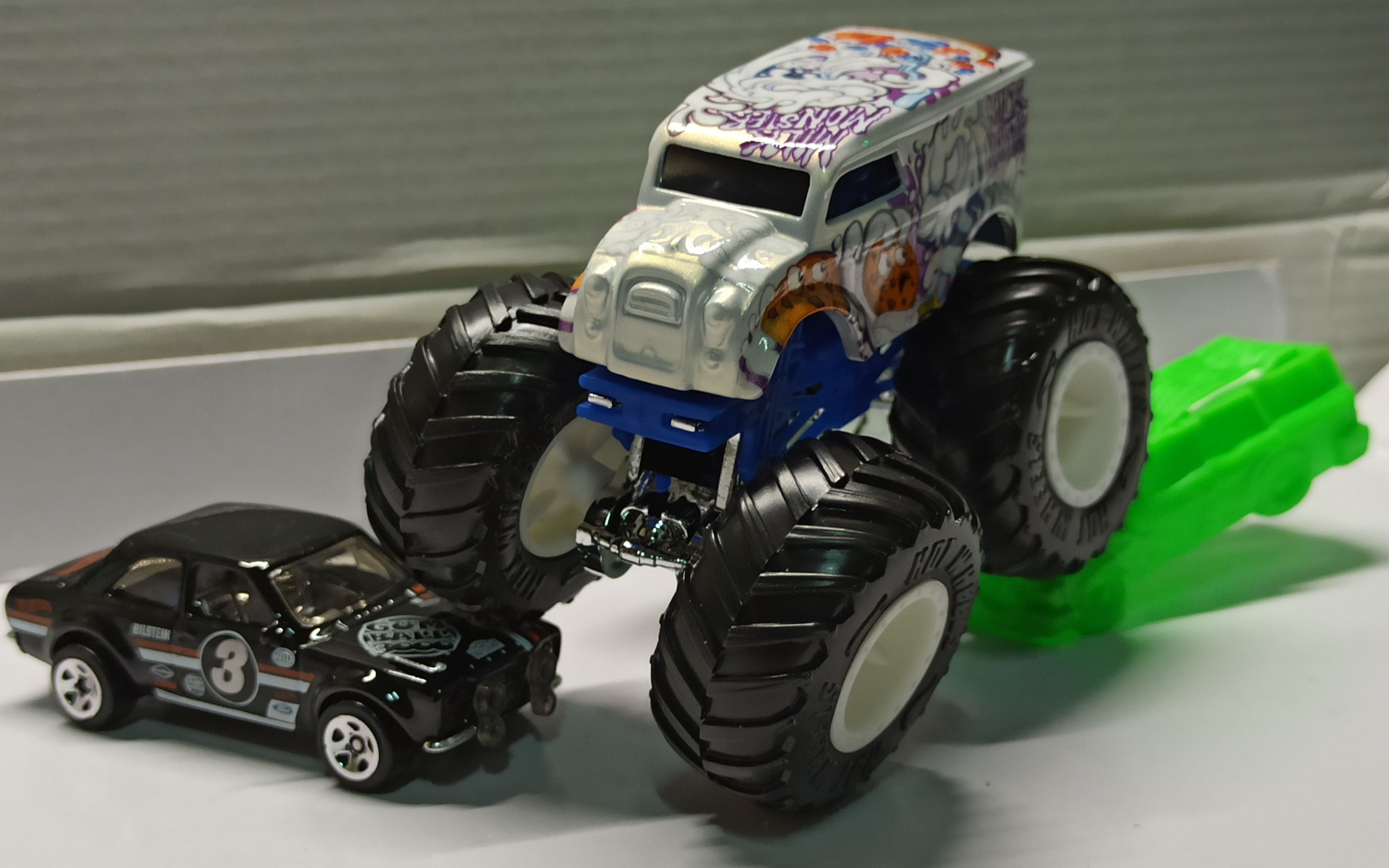 风火轮怪兽卡车把玩_哔哩哔哩_bilibili