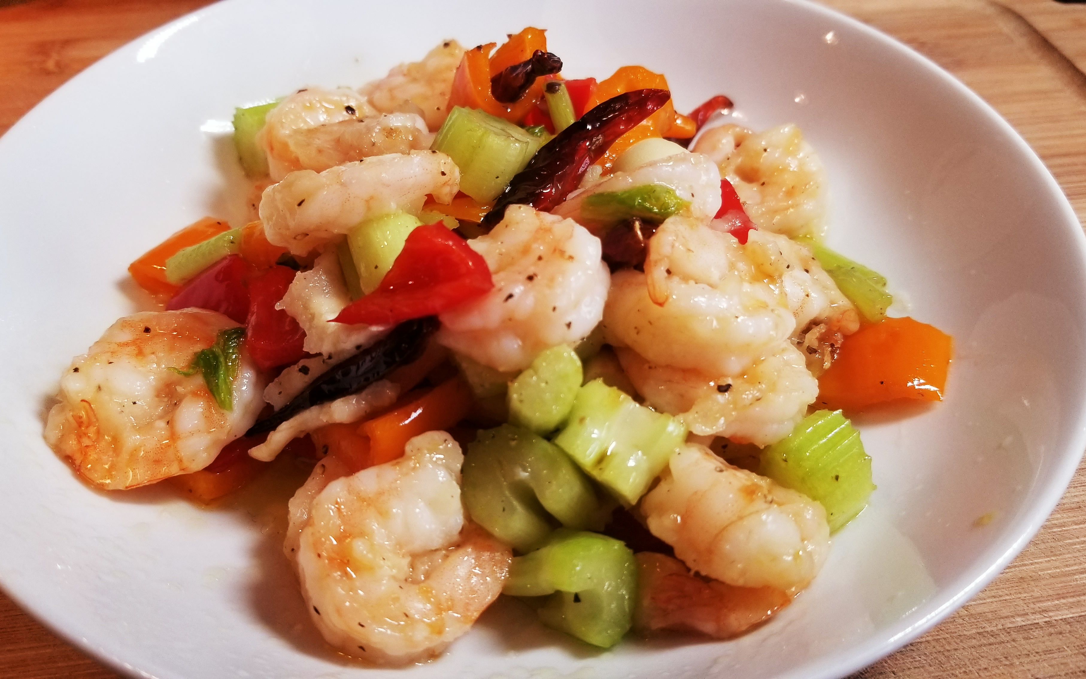 spicy stir fried shrimp with vegetables 辣炒虾仁