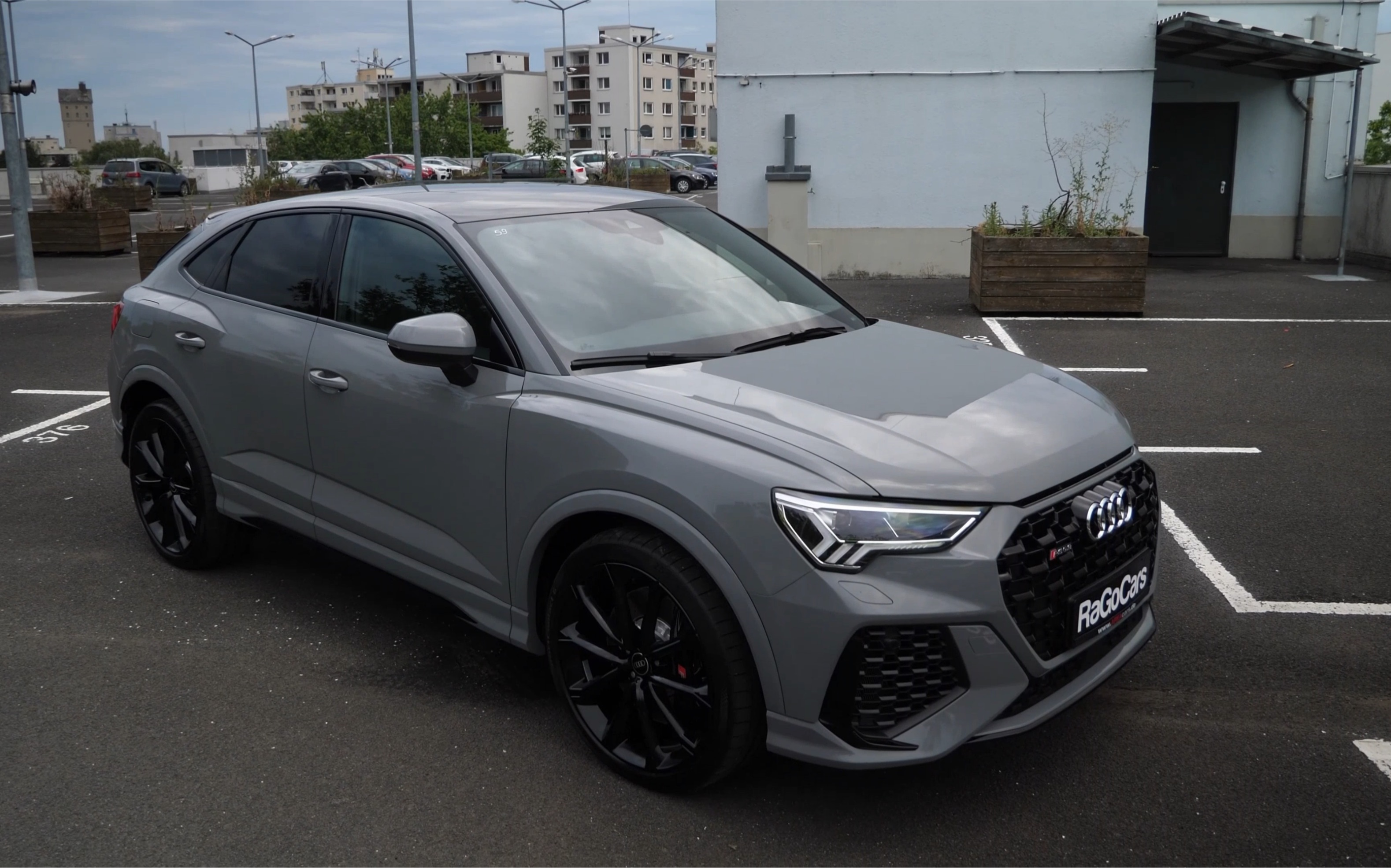 2021奥迪rs q3 sportback-惊人的rsq3 5缸紧凑型suv轿跑车-内部,外部