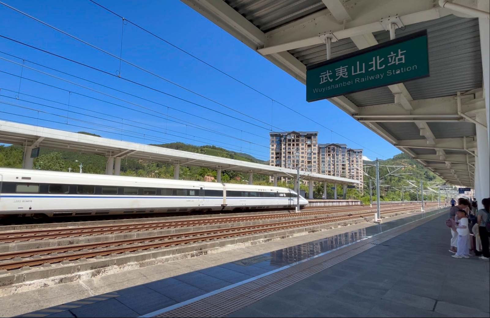 郑州东g2046次(郑局郑州客运段)crh380al