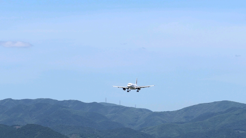 东方航空降落图片图片