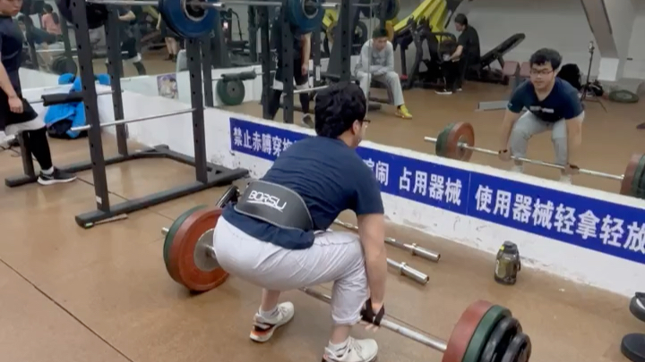 随缘更新150kg不弓腰喽