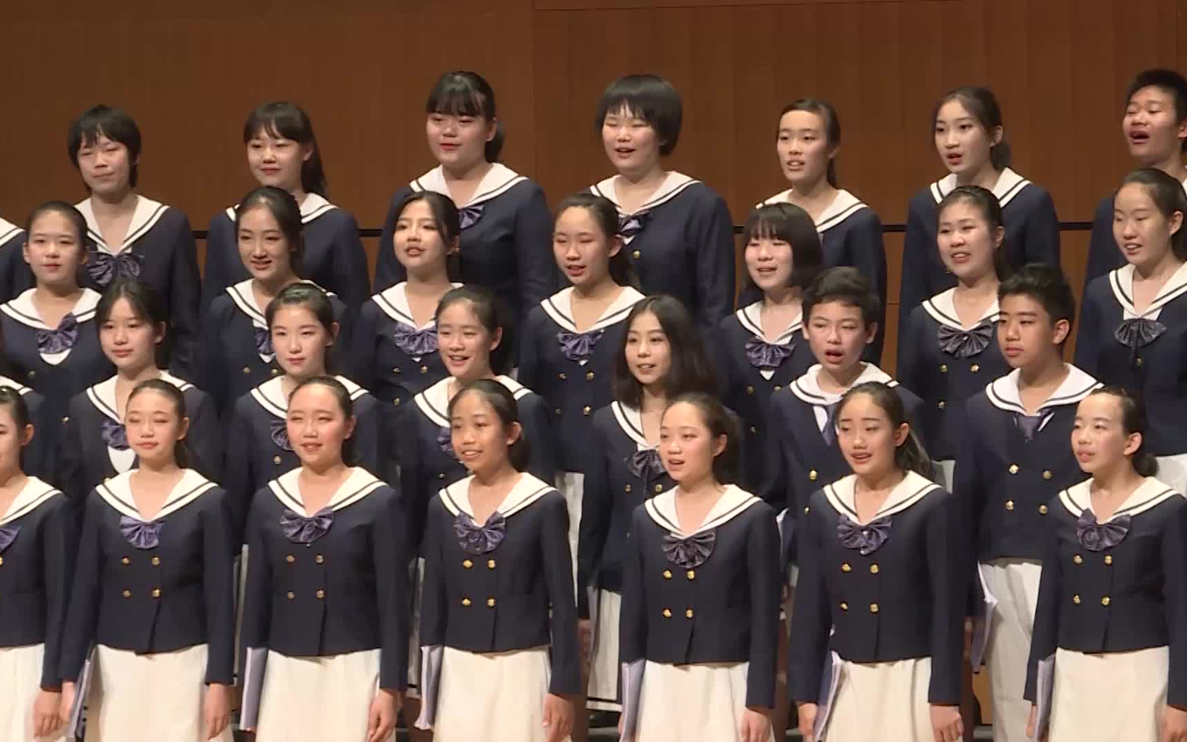 沿着河岸向下走 北京市第一七一中学金帆合唱团
