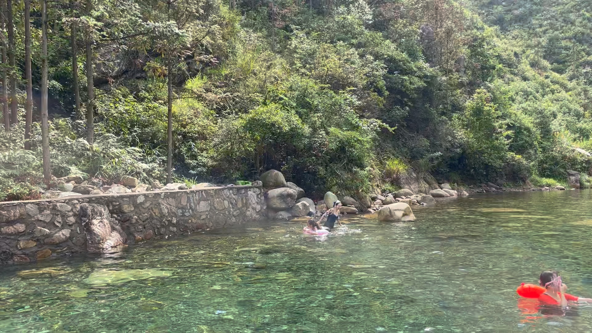 青山绿水,避暑胜地,溪谷玩水哔哩哔哩bilibili