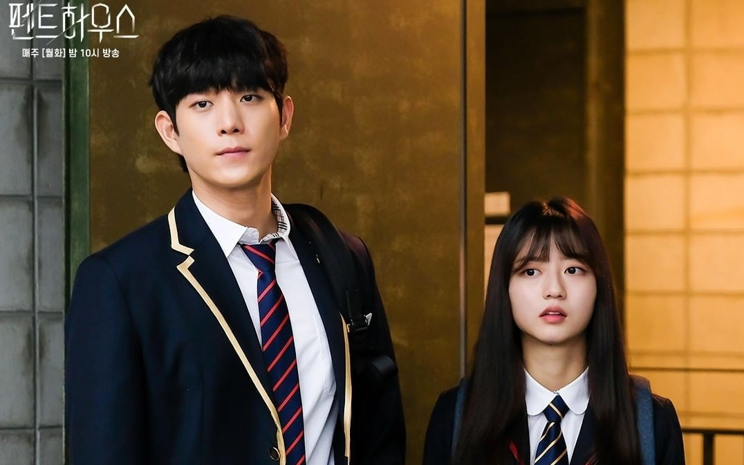 顶楼裴露娜x周锡勋感情线全