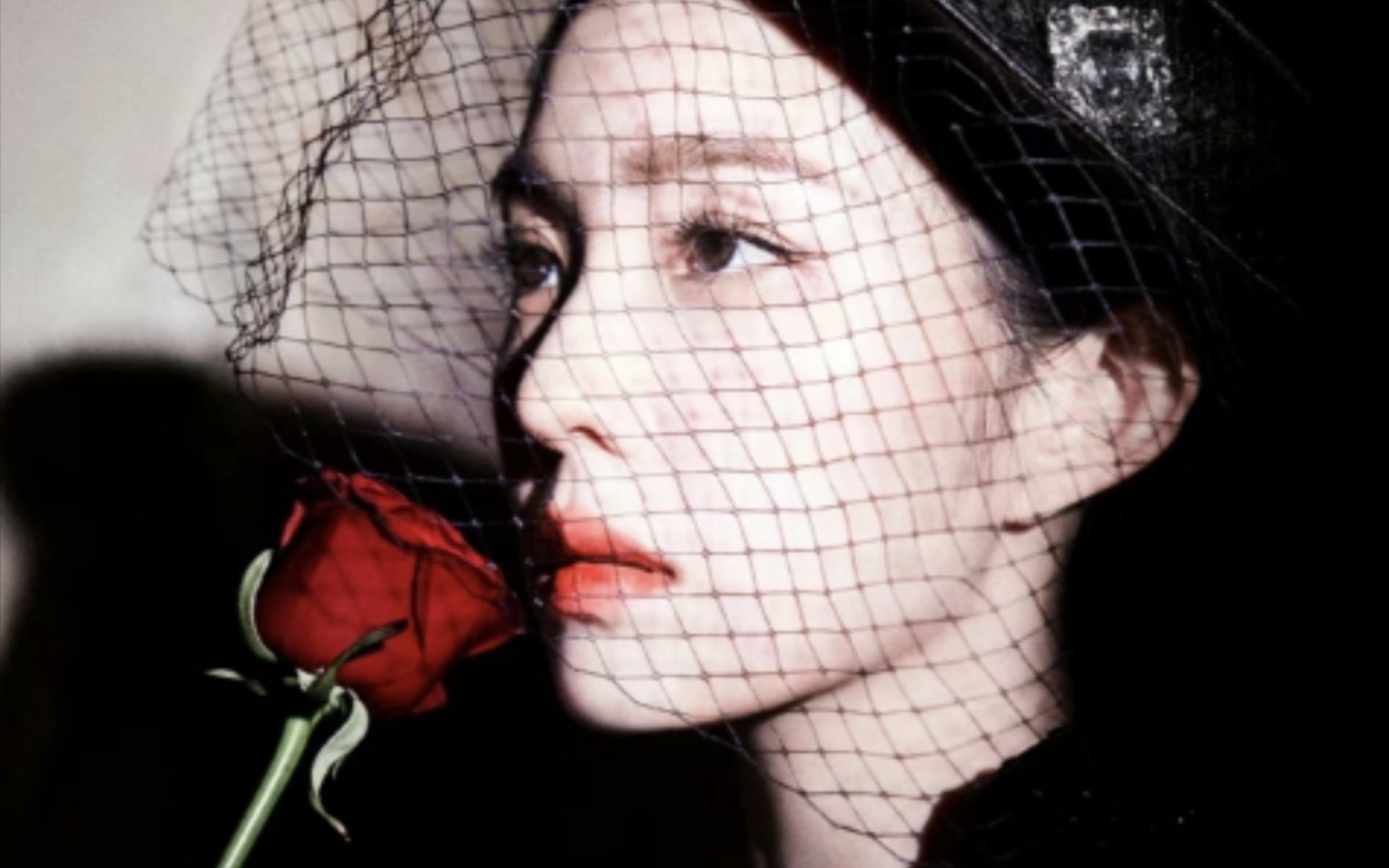 裴珠泫中国首封杂志内页大公开!