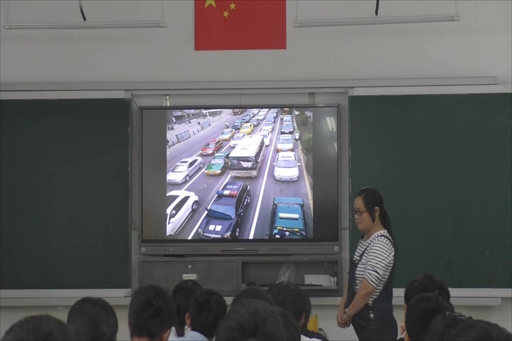 [图]高中英语优质课视频Unit 1 Lifestyles5Lesson 4 City and Country-鲁老师