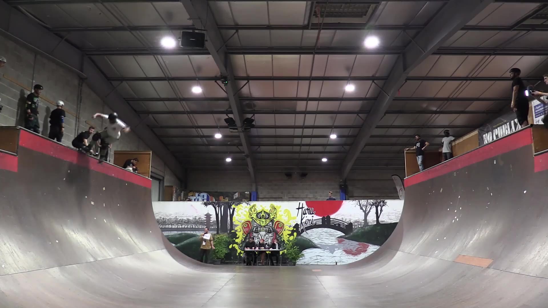 法国 双排极限轮滑 u型池