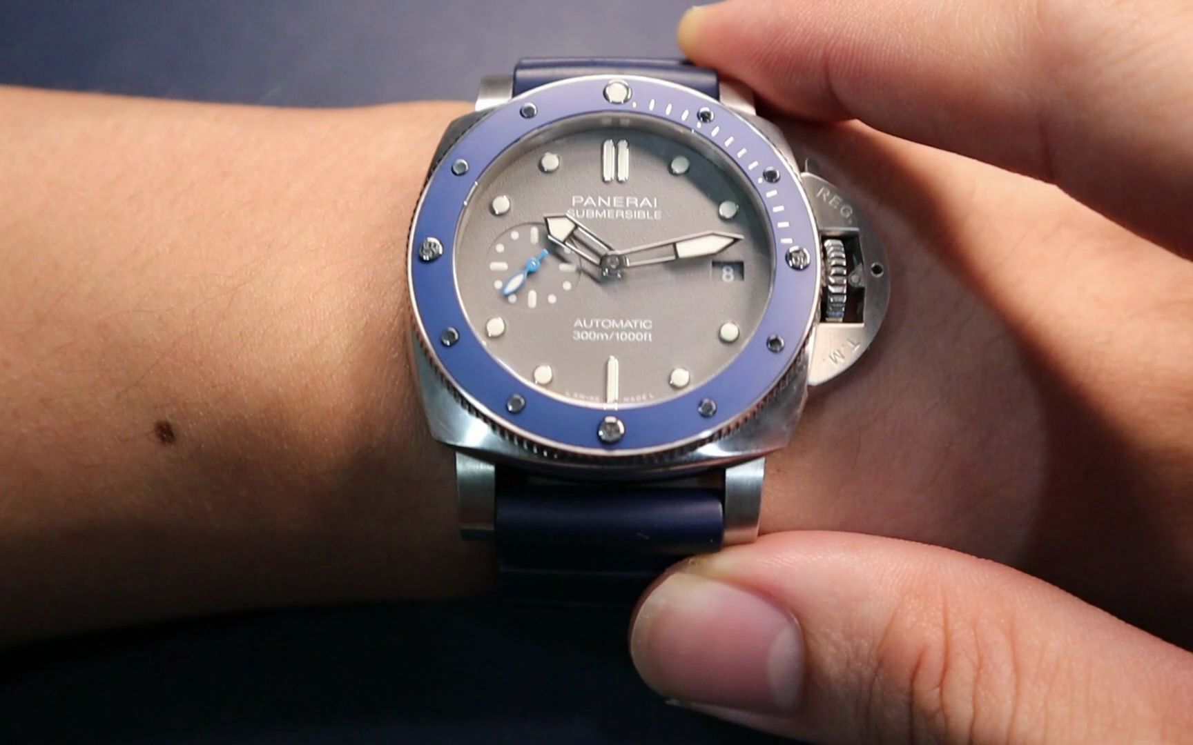 许多好莱坞明星喜欢佩戴的手表