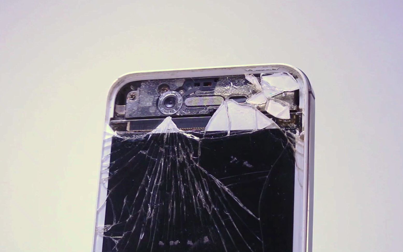 odd tinkering / 翻新破旧的iphone 4s手机