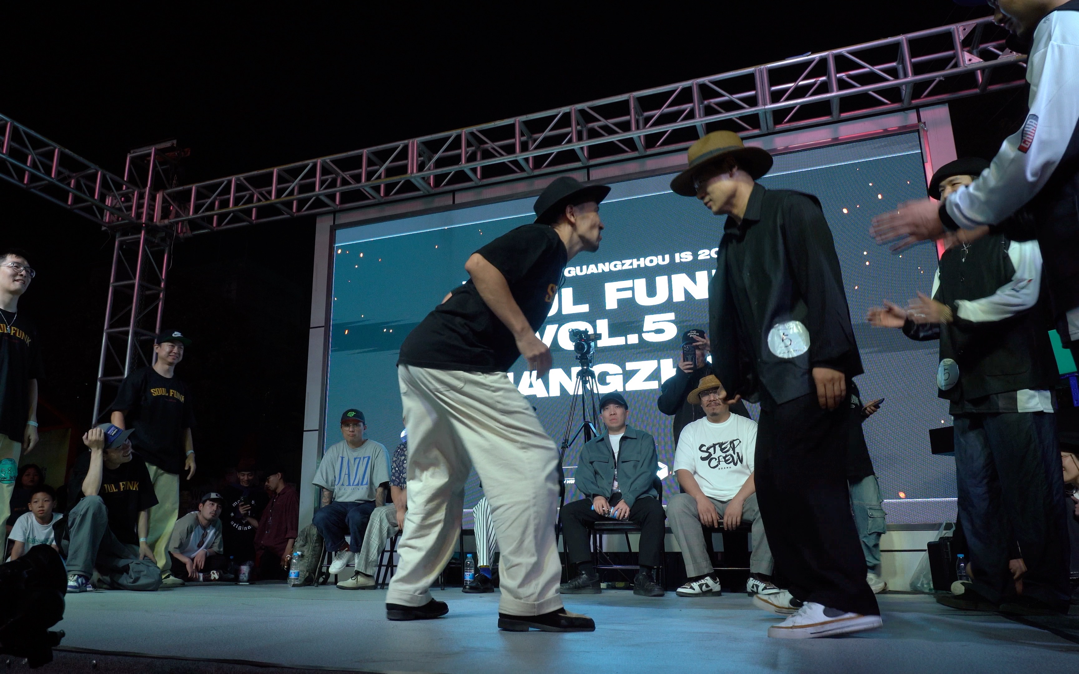 Acky与他的弟子们 VS Nice Engine Brother  Semi Final  Soul Funk Vol.5  Crew Battle哔哩哔哩bilibili