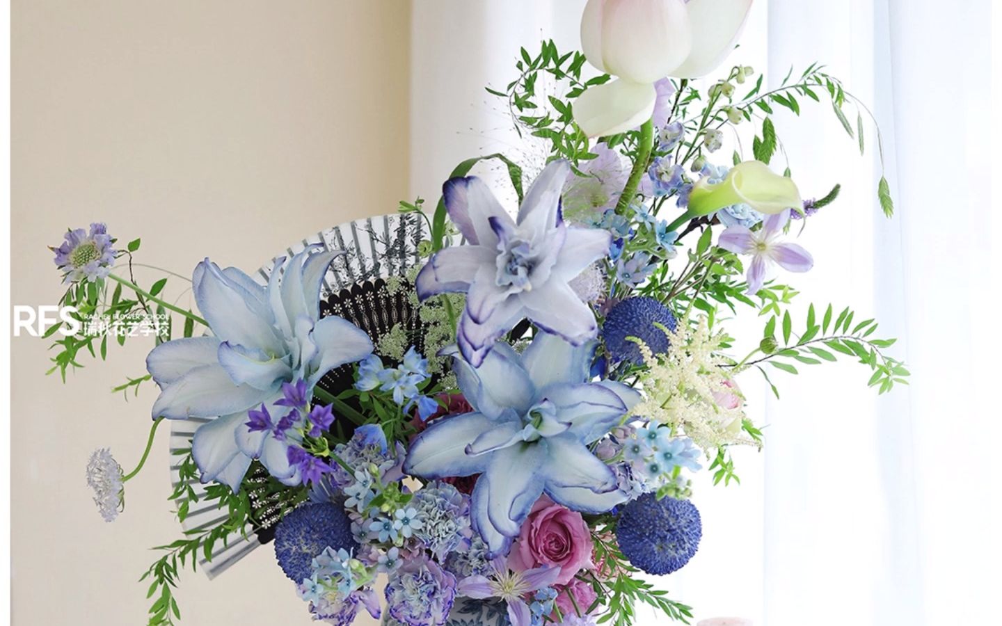 我不允许有人没有看过这个东方风格瓶插花!