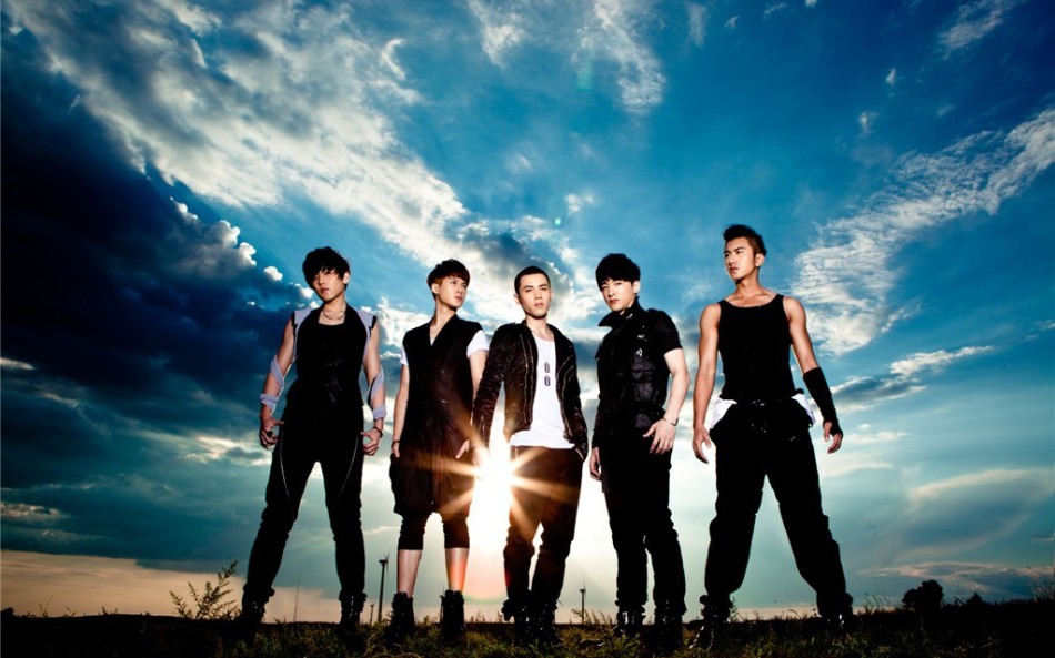 【mic男团】可man可娘,可硬汉可妖娆._哔哩哔哩_bilibili