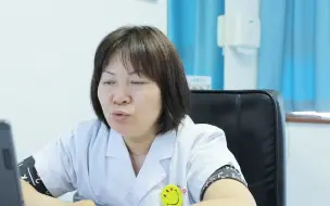 Tải video: 吃二甲双胍就胃不舒服我教你一个方法