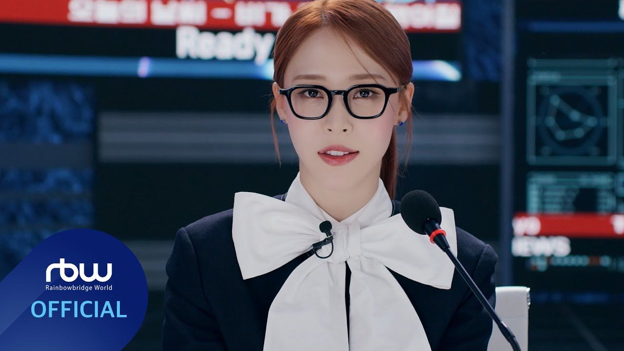 文星伊《is this love?》mv