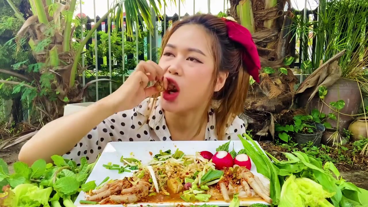 3.23更新 泰国吃播m姐|凉拌凤爪