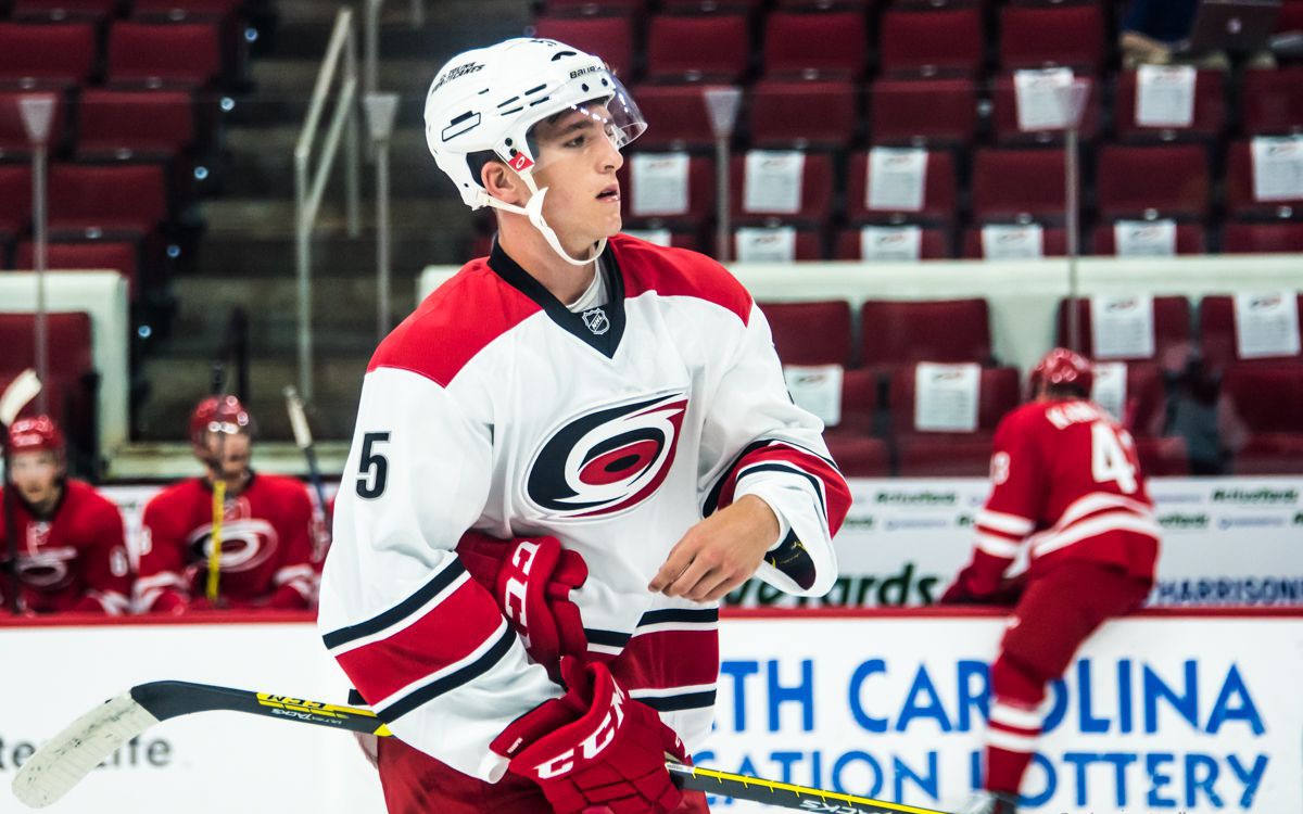 [图]【NHL】Noah Hanifin 卡罗莱纳飓风 Carolina Hurricanes