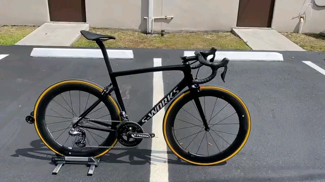 有史以来最轻的s-works tarmac sl6超轻轮公路车,来看看有多轻?