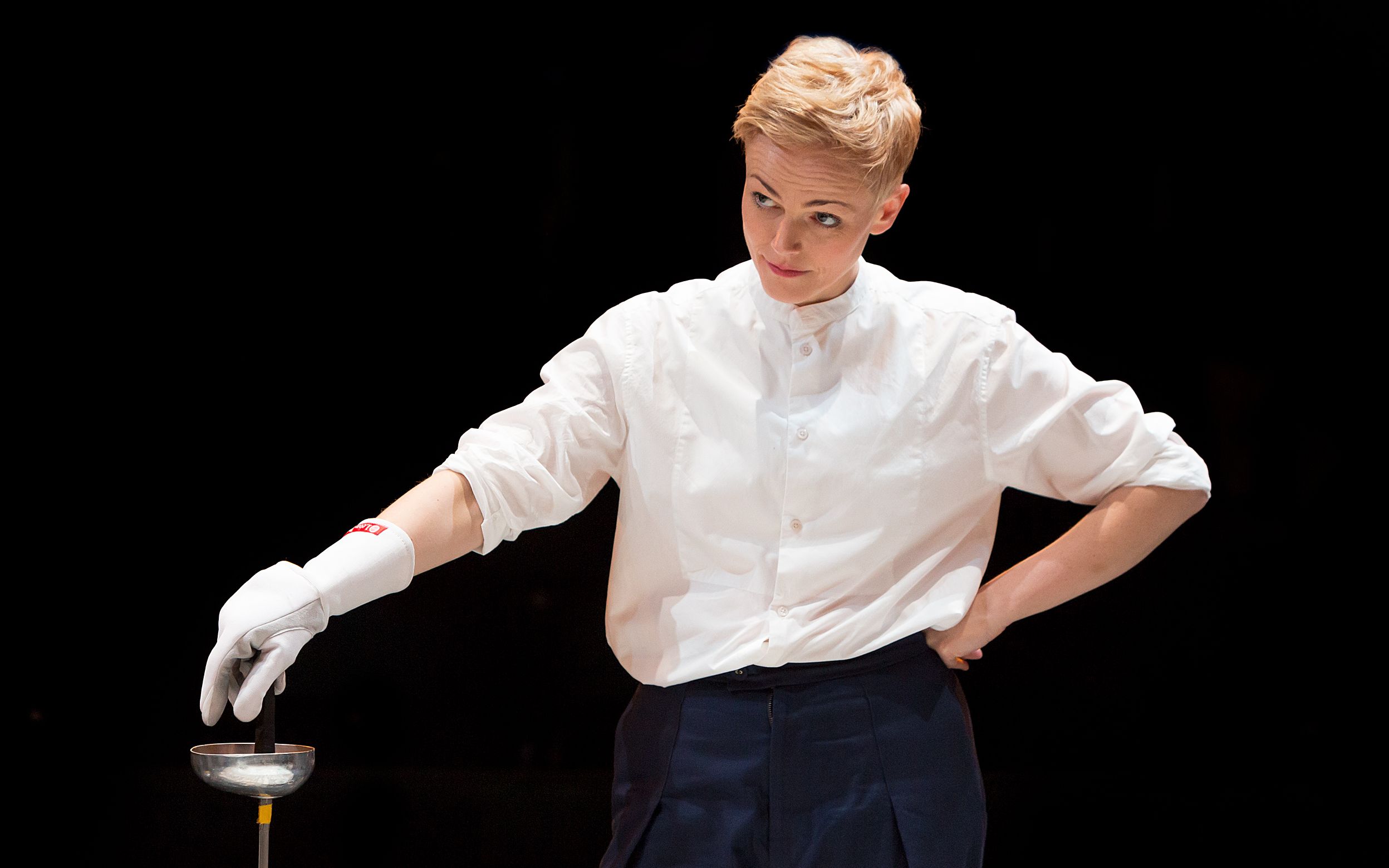 [图]【莎翁现场】哈姆雷特 2015 Maxine Peake as Hamlet（朱生豪译本）