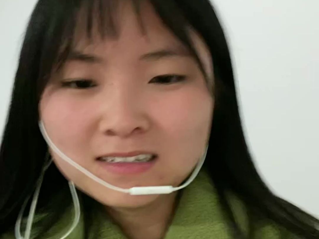 尹约唱歌,声线音色相当像邓丽君,陕西安康,抖音直播20240312222502