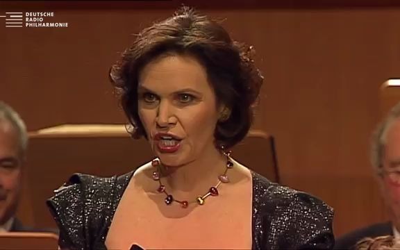 [图]Ruth Ziesak sings Mozart's Exsultate jubilate K. 165 (2008)