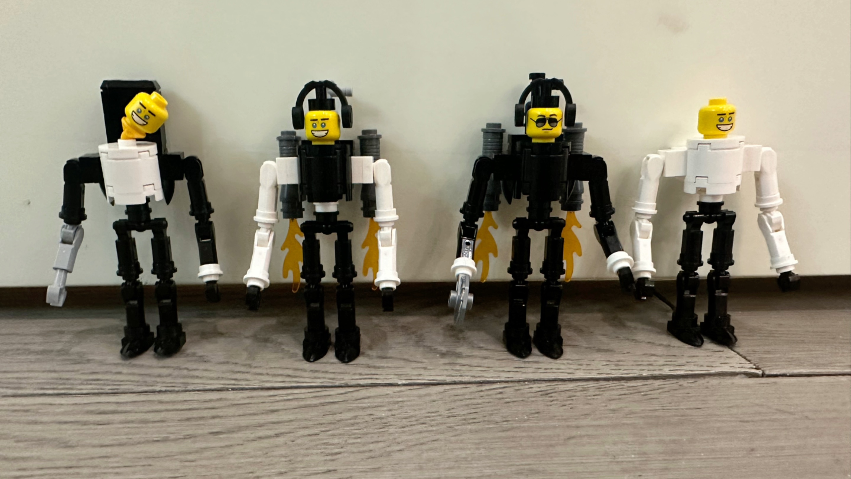 乐高码头人vs健康人 人形马桶展示