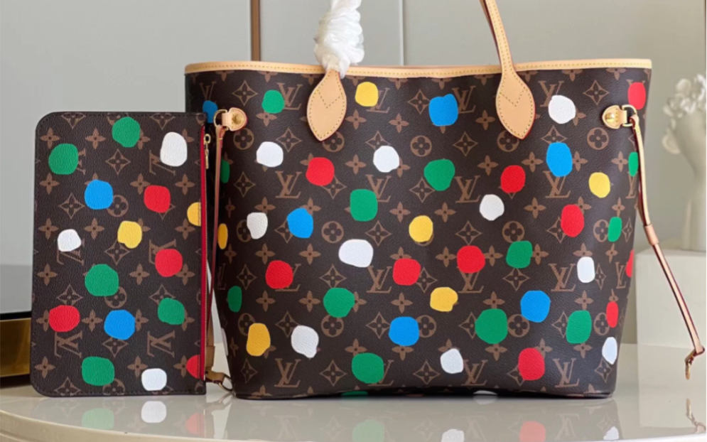 说一下高仿lv路易威登m46381 波点大师草间弥生联名系列 本款