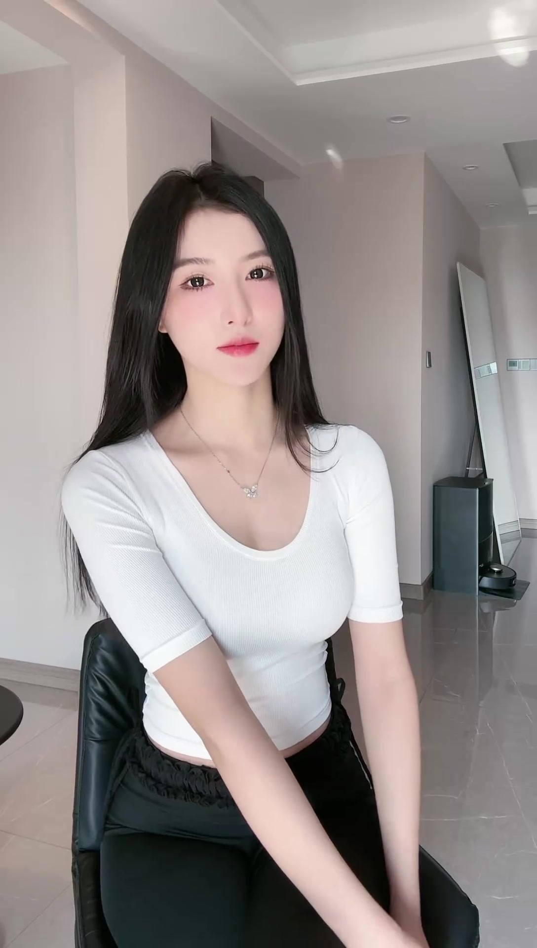 [2024-02-13 12-42-11][赵菀儿][新年快乐呀]