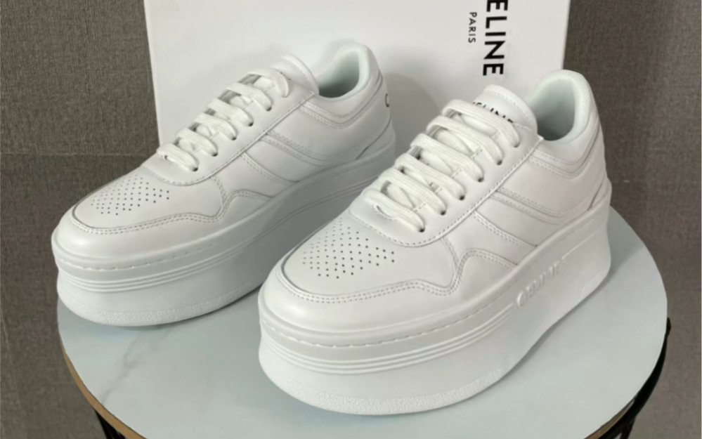 celine22秀款厚底小白鞋百搭不出错的厚底鞋上脚没有笨重感