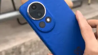 我捐3999给华为做研发，他还送我一台手机，血赚！