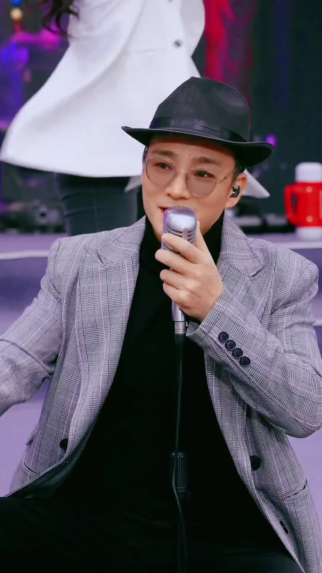 找到一些我们的回忆今天继续小号开播郭少杰杰歌盟传媒来吧杰歌盟