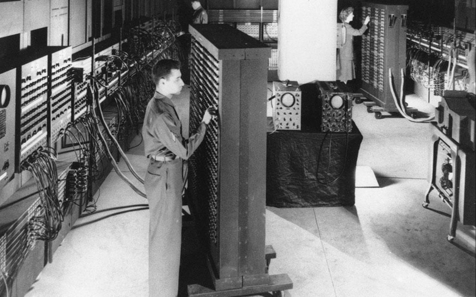 【挨踢往事】第一台电子计算机eniac与冯诺依曼的故事