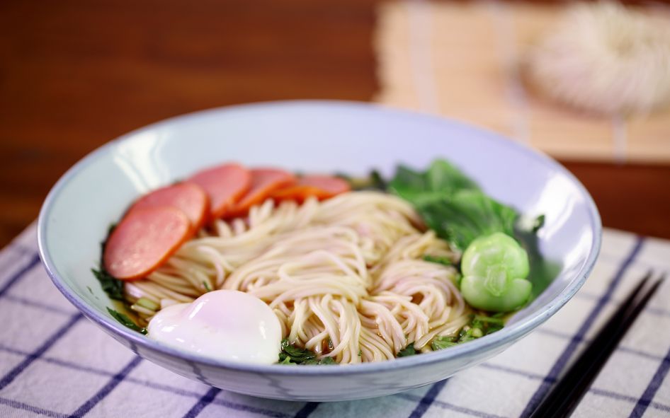 【高汤鸡蛋面】不用鸡汤的高汤面,做法简单鲜美,只需10分钟,来一份热