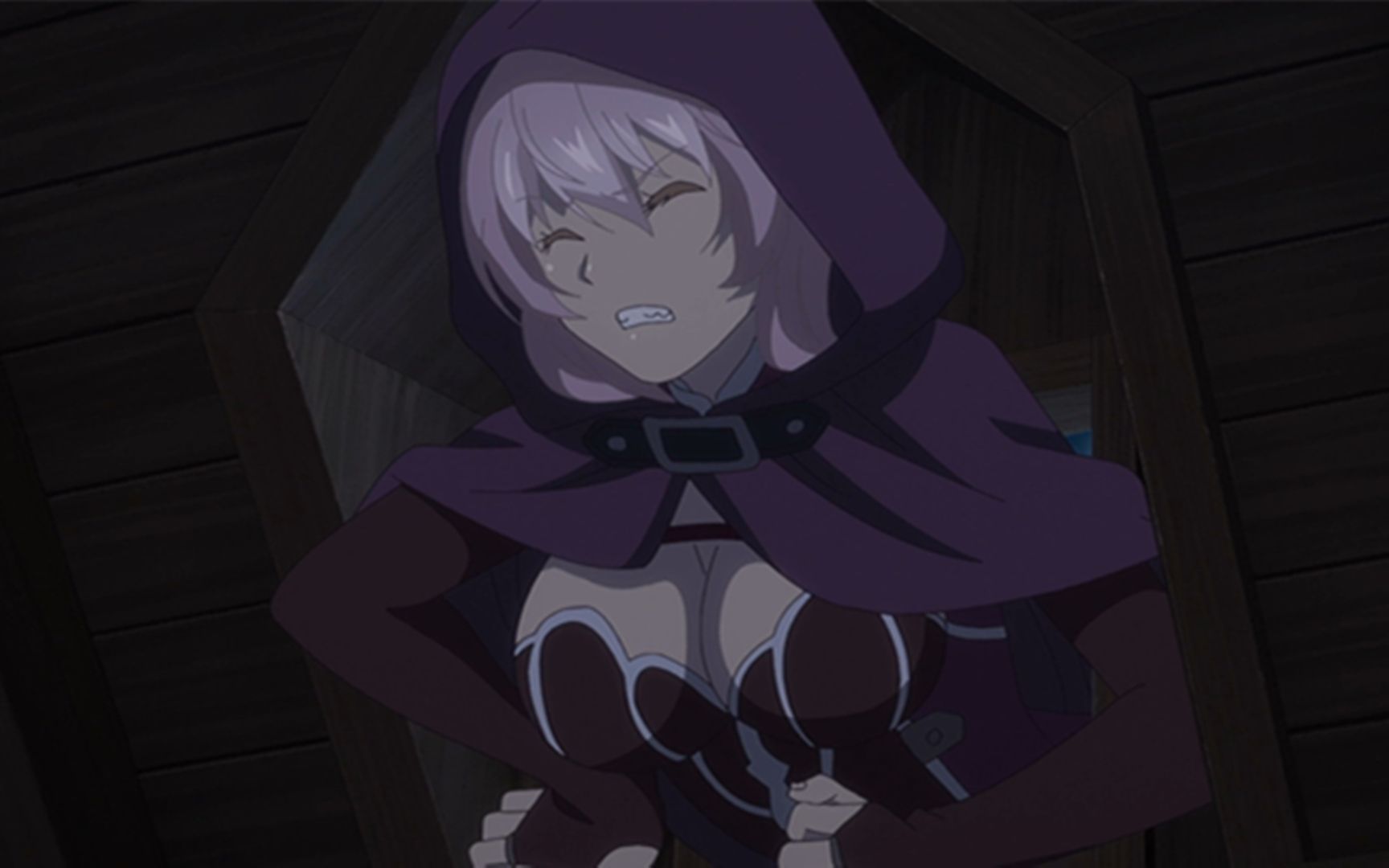 "精灵姐姐因为身材太好被窗户卡住了~!