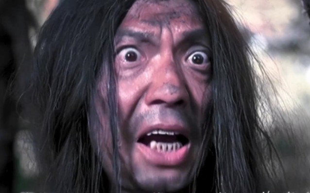 我就以洪七公第七代传人的身份传授你睡梦罗汉拳