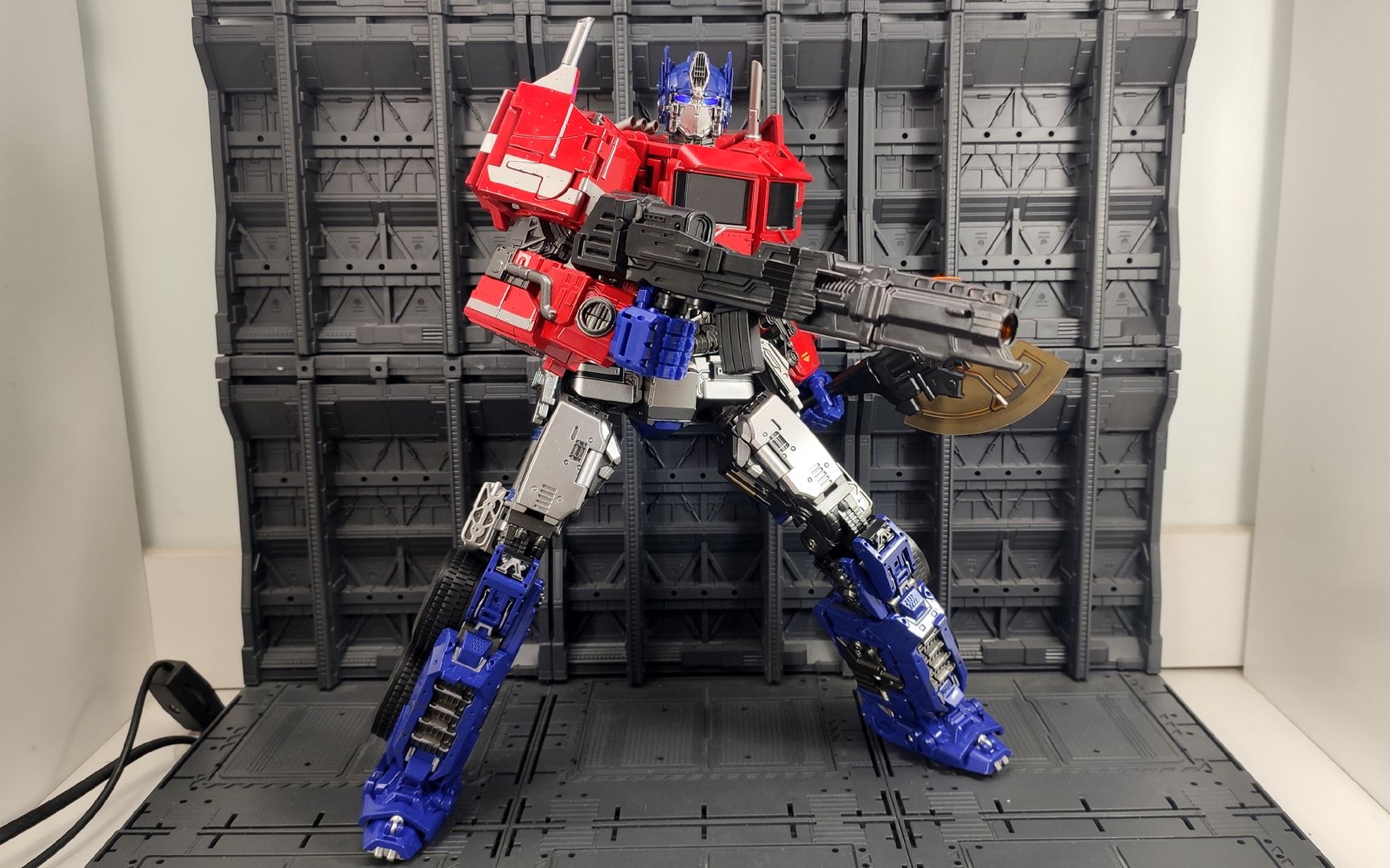 大力金刚模玩分享第188期奥意ls13外传擎天柱