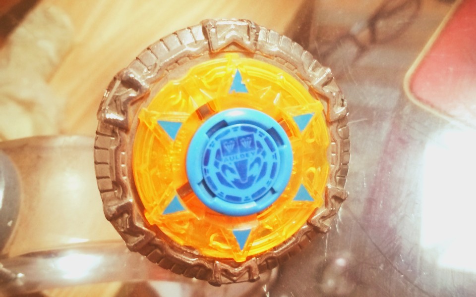 最经典的防御型陀螺极地金盾